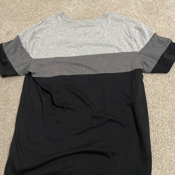 3 Tone Shirt - Picture 2 of 2